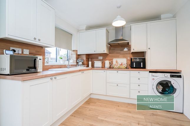 27, Ferndown Drive, Immingham photo 3