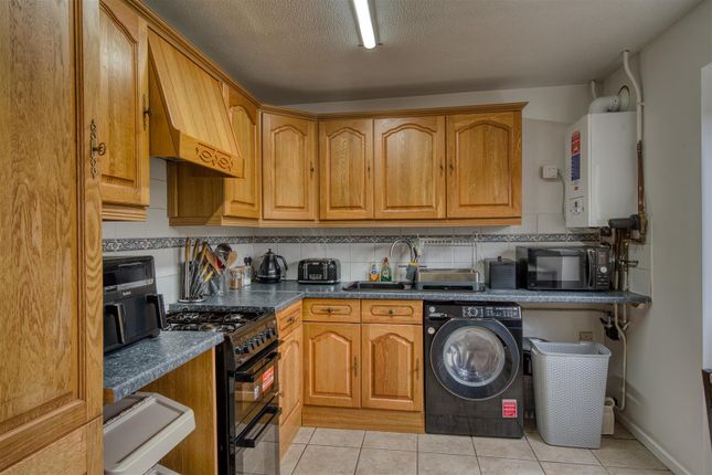 Enfield Drive, Barry photo 4