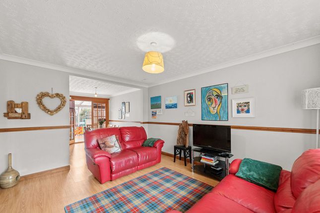 16 Dochart Crescent, Falkirk photo 3