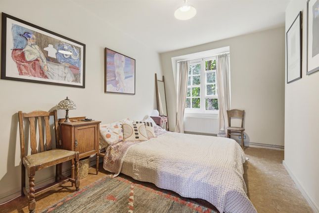 33 Wargrave House, Navarre Street, London photo 4