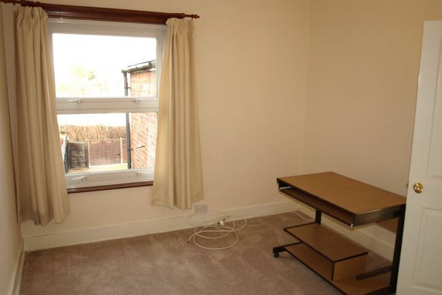 Terraced house to rent in Queens Road, Farnborough