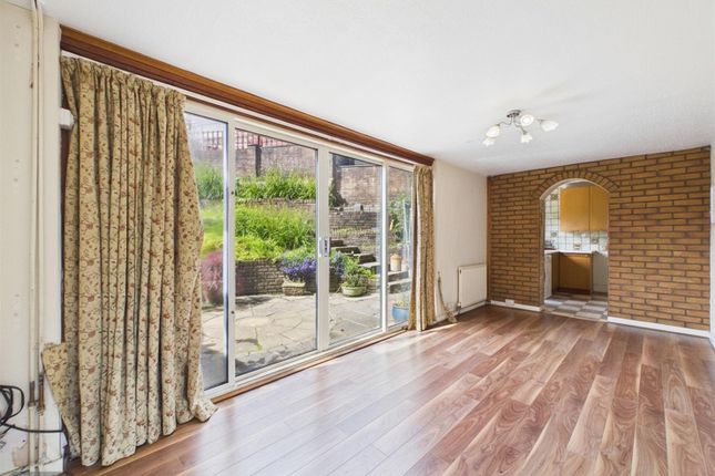 15, Coed Isaf Road, Pontypridd photo 4
