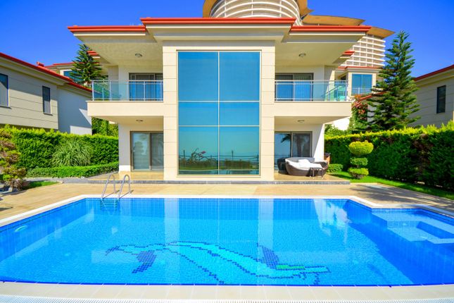 Thumbnail Villa for sale in Alanya, Antalya, Turkey