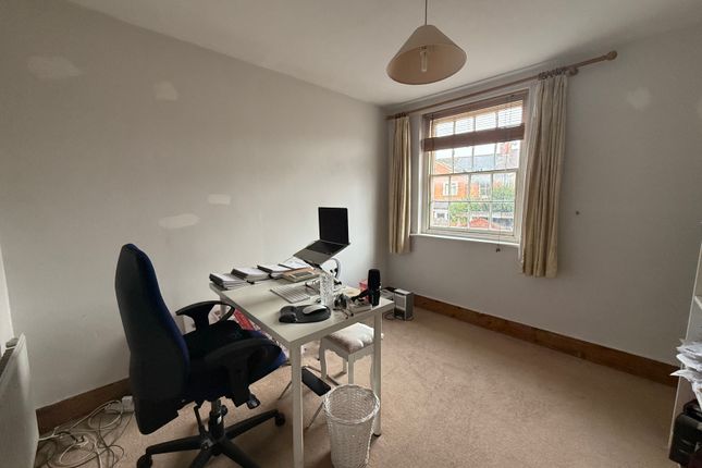 26, George Street, Chesham photo 5