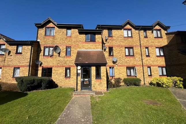 2-bed flat on 67, Celadon Close, London, £250,000