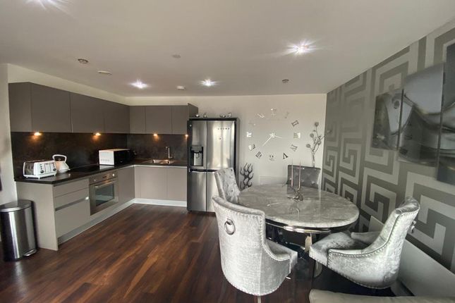 Flat for sale in Ordsall Lane, Salford, Manchester