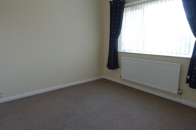 Thirlby Close, Berwick Hills photo 4