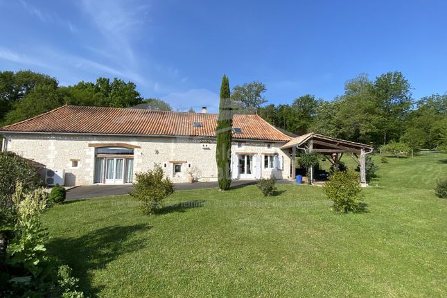 Thumbnail Property for sale in Vaux Lavalette, Charente, France