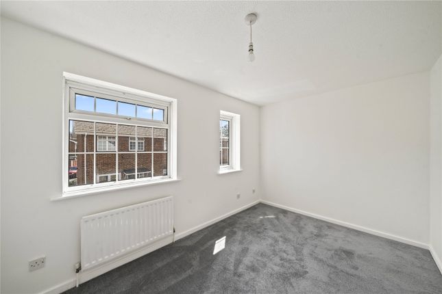 20, William Street, Carshalton photo 4