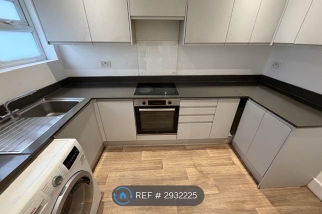 Flat, Clarendon Road, Luton photo 3