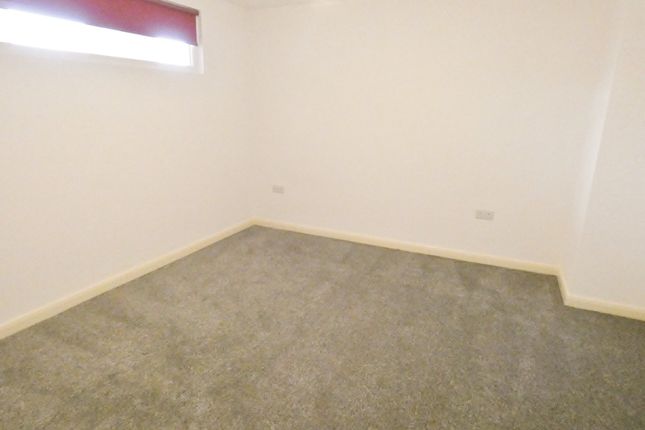 Flat 13 Robert House, 2, Starkie Street, Preston photo 5