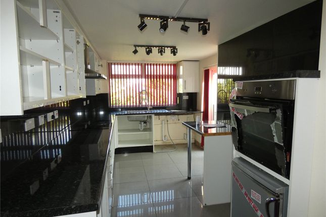60, Roe Parc, Denbighshire photo 4