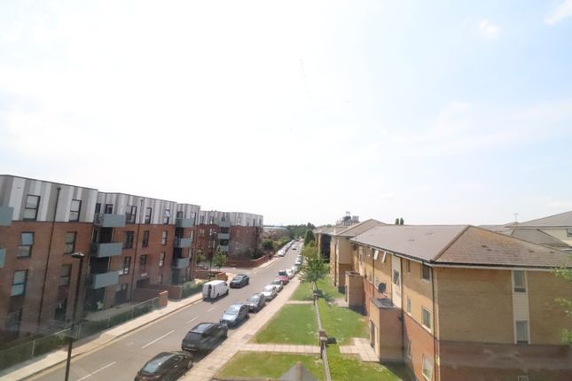 Flat for sale in Melling Drive, Enfield