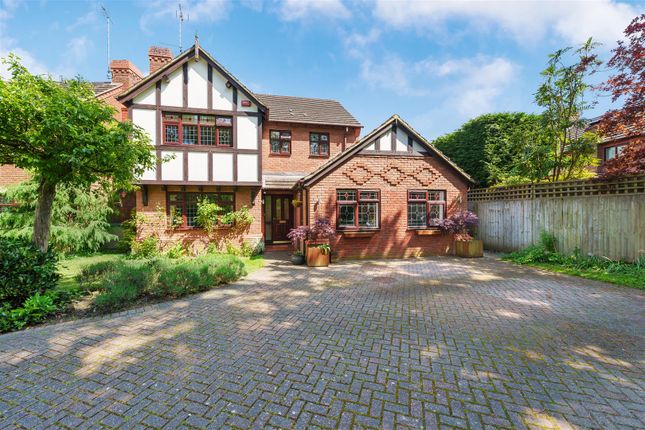 Thumbnail Detached house for sale in Booth Drive, Finchampstead, Berkshire