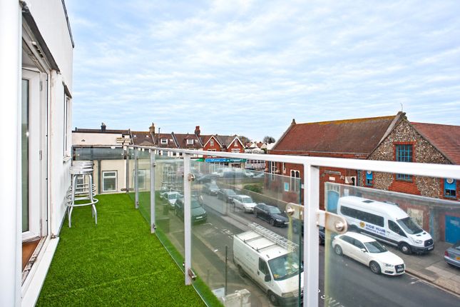 Flat 2, 1A,, St. Aubyns Road, Brighton photo 4