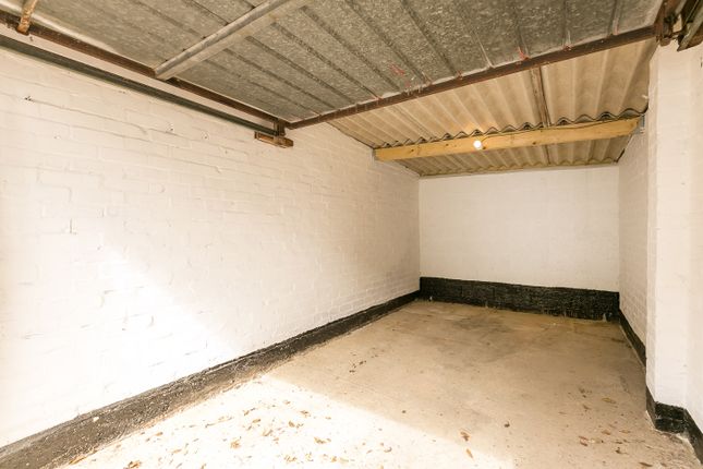 Parking/garage for sale in South Norwood Hill, London