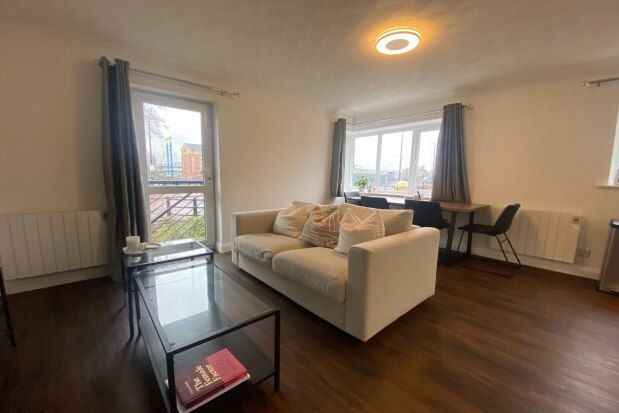 Flat to rent in St. Lawrence Quay, Salford
