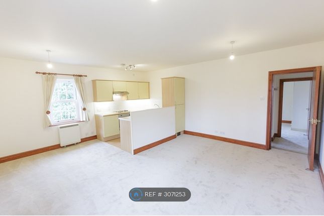 Flat, Charlton Road, Shepperton photo 3