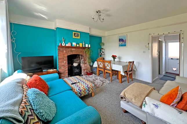 6, Hill Crest, Exeter photo 3