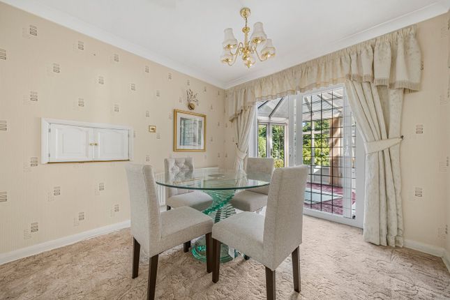 96, Sheep Walk, Shepperton photo 5