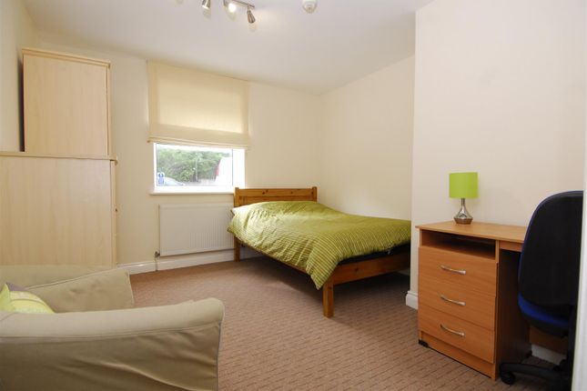 Thumbnail Flat to rent in Hastings Street, Plymouth