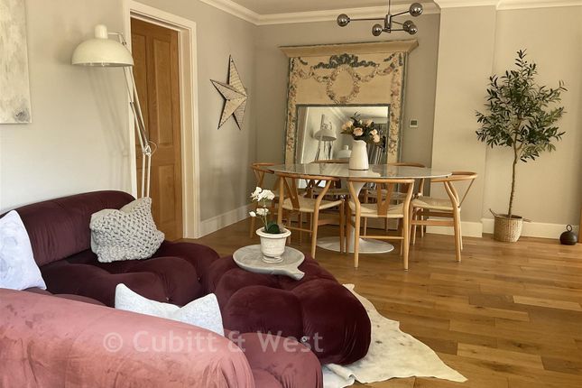84, Lower Street, Pulborough photo 4