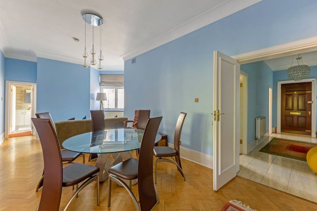 Flat 23A, North Gate,, Prince Albert Road, London photo 4