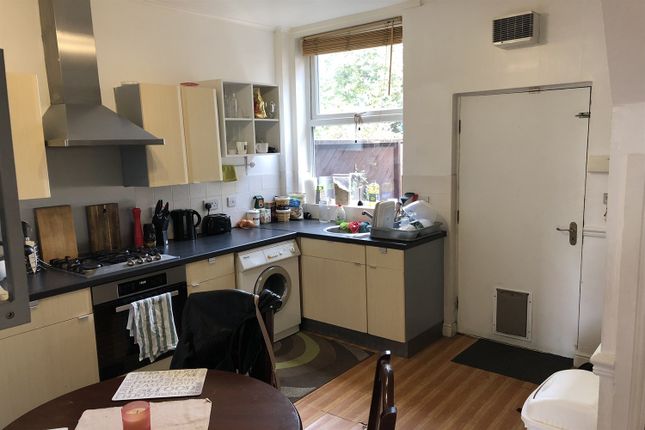 33, Evans Street, Salford photo 4
