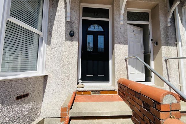 13, Hedley Terrace, Llanelli photo 2