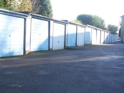 Property to rent in The Orchard, Tayles Hill, Ewell, Epsom