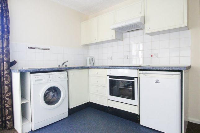 Flat for sale in Napier Road, Luton