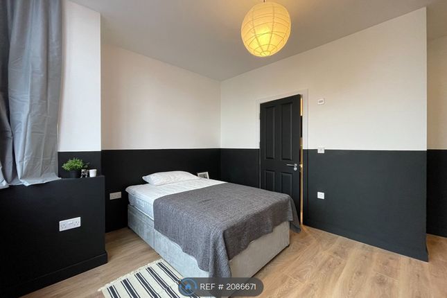 Thumbnail Room to rent in Rosemill House, Morden
