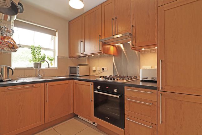 3, Shire Place, Redhill photo 4