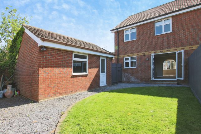 7, Hawthorn Close, Hull photo 4