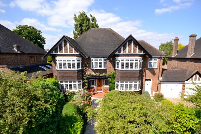 Thumbnail Detached house for sale in Pine Walk, Surbiton