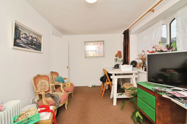Flat 5, Monte Verde Court, 40, West Hill Road, St. Leonards-On-Sea photo 3