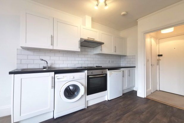 Thumbnail Flat to rent in 26 High Street, Tunbridge Wells