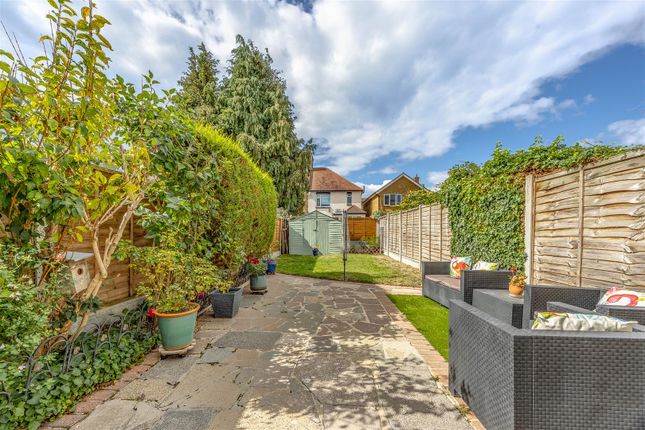 159, Westminster Drive, Westcliff-On-Sea photo 4