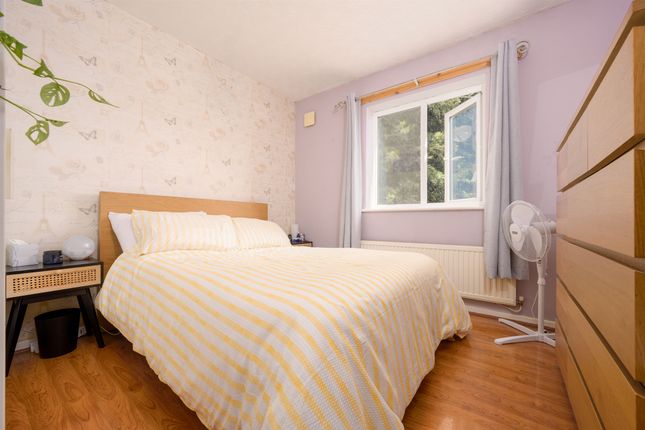 4, Plough Close, Kettering photo 4
