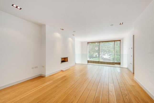 4-bed house on 4 Tercelet Terrace, Oak Hill Park, London, £12,783/mo