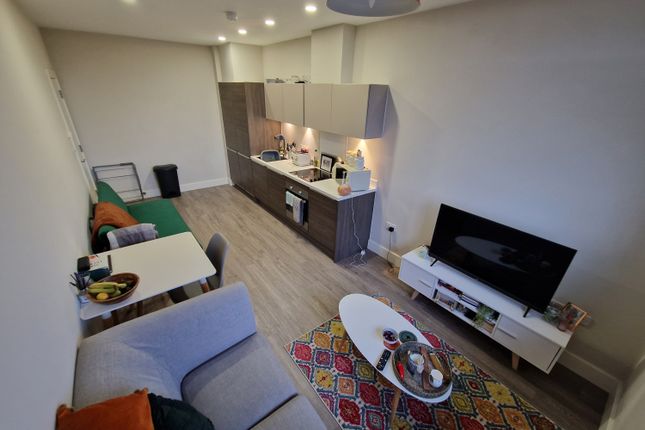 103 Greenleigh Court,, Leeds photo 2