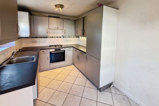 19 Sandfield Meadow, Lichfield photo 2