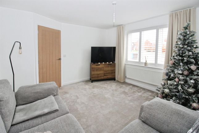 80, Grosvenor Road, Hull photo 3