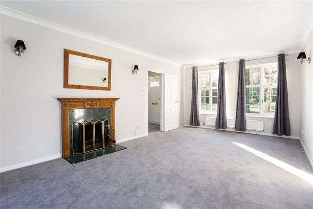 Detached house to rent in Walton Drive, Ascot, Berkshire