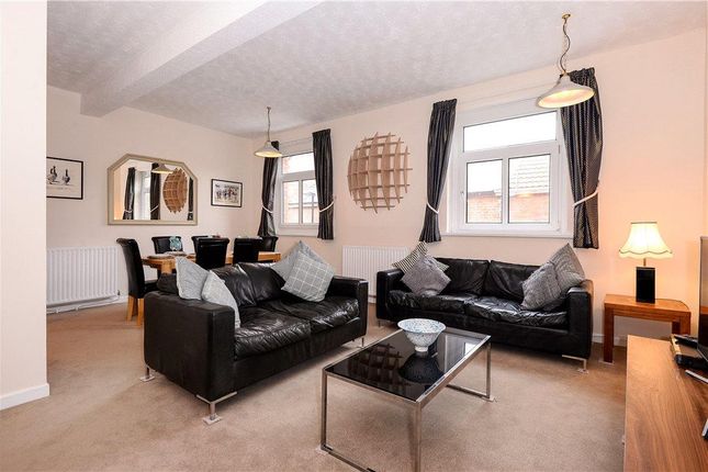 Mews Cottage, Helen Lane, Weymouth photo 2