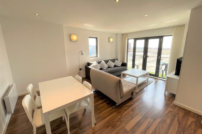 South Quay, Kings Road, Swansea photo 3