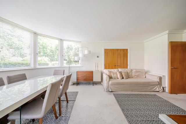 Apartment 130 Westfield, 15, Kidderpore Avenue, London photo 4