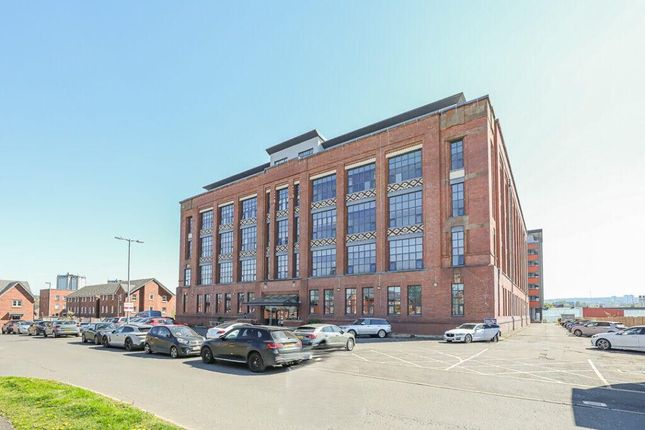 1-bed flat on Inverlair Avenue, Flat 1-9, Cathcart, Glasgow South, £60,000