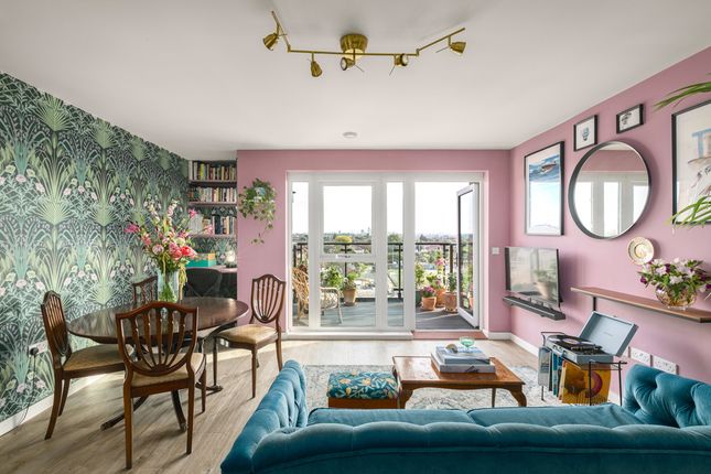Flat 23 Emer Court, Rowland Road, London photo 3