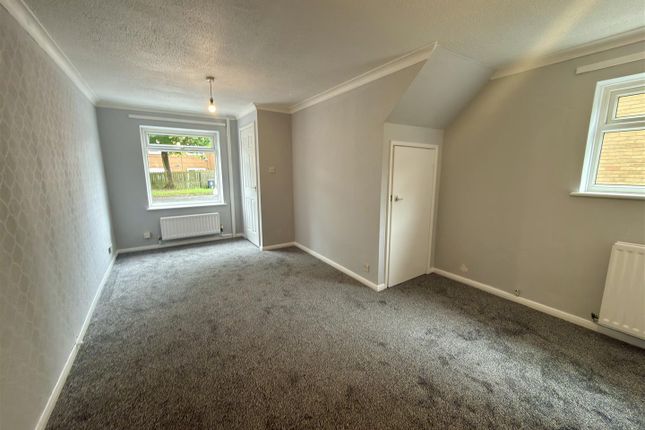 8, Fotheringhay Drive, Darlington photo 2